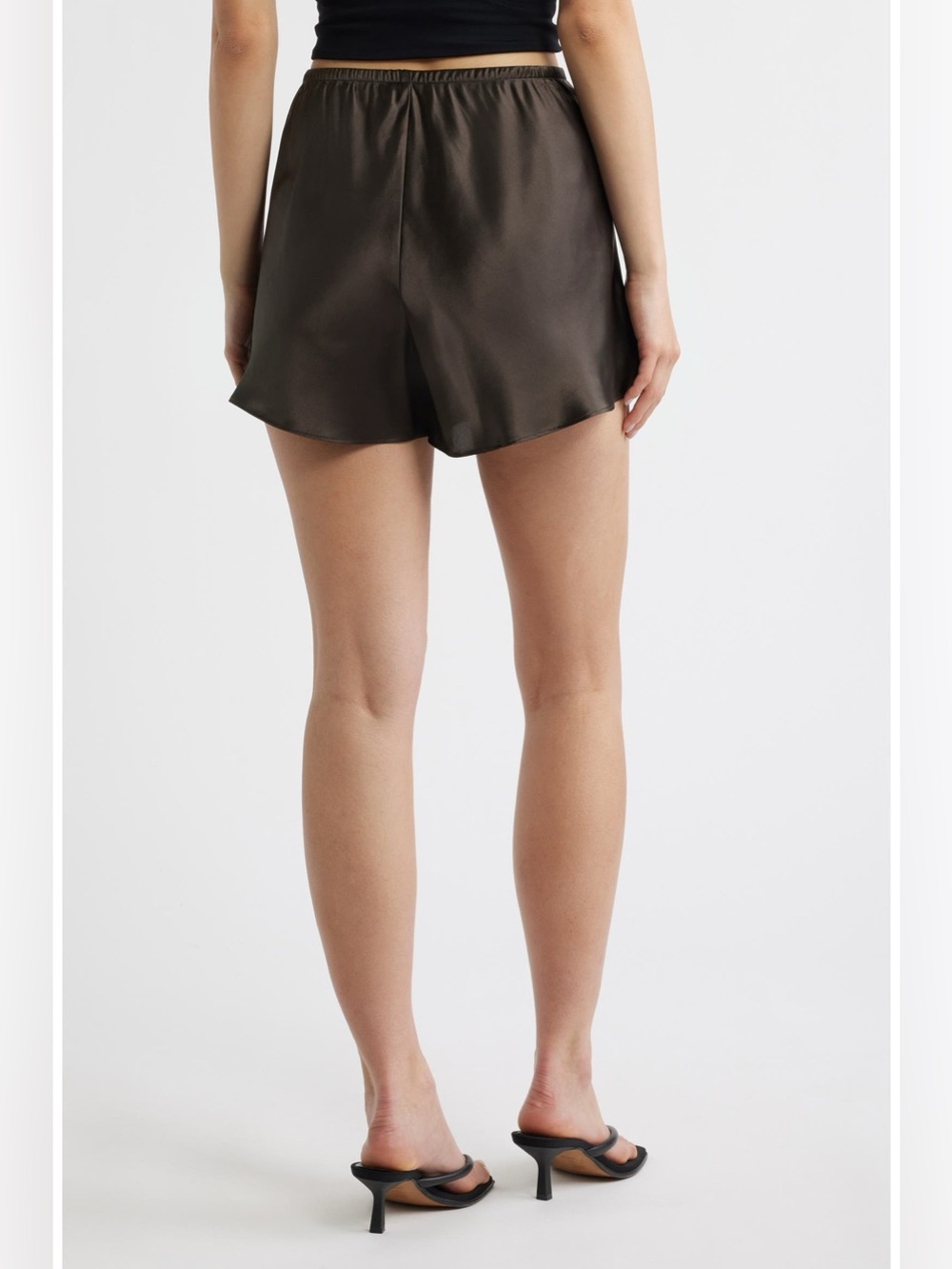 NWOT Reformation Gale Silk Shorts - Picture 4 of 6